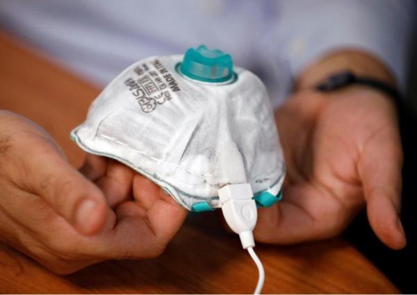 تطوير كمامة ذاتية التنظيف تقضي على كورونا بحرارة شاحن هاتف محمول