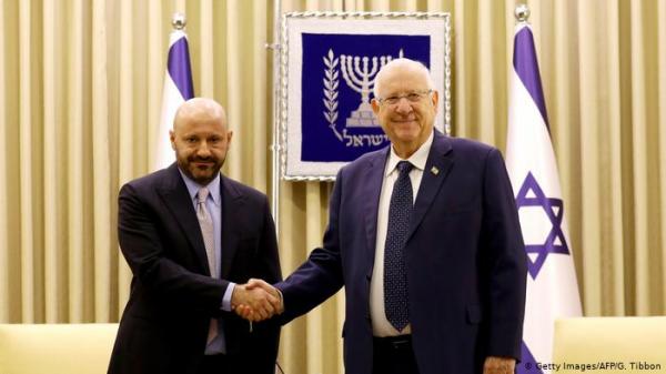 لبناني يشتري مقتنيات لهتلر بـ600 ألف يورو ويهديها لإسرائيل