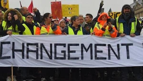 تراجع "السترات الصفراء" بفرنسا مقابل التوعد بالتصعيد ليلة رأس السنة