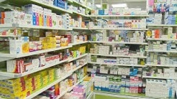 وزارة الصحة تعلن تخفيض أثمنة 319 دواء بعد إعفائها من الضريبة على القيمة المضافة