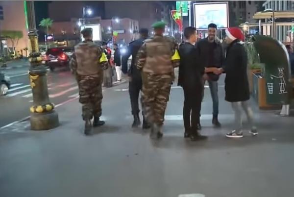 شرطة مغربية في شوارع باريس والسبب ...