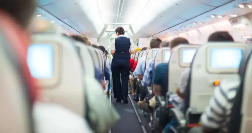 شركة تربط أهلية طاقم الضيافة للطيران بمؤشر كتلة الجسم