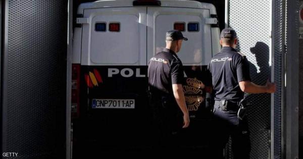 إسبانيا.. مغربي يستغل أبناء بلده للعمل في مطعمه ب5 يوروهات في اليوم والشرطة تعتقله