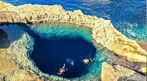 10 أماكن من الأفضل عدم السباحة فيها على الإطلاق..!!