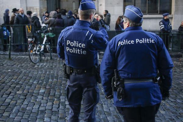 مغربي يطعن مغربية بالسلاح الأبيض في الشارع العام ببلجيكا