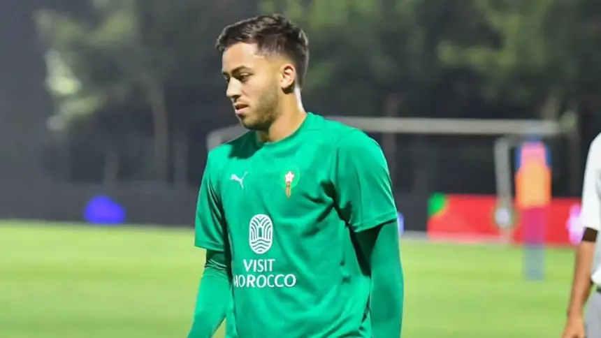 صدمة للجماهير المغربية.. الدولي سفيان الكرواني يختار "بريق المال" ويغادر أوروبا نحو الخليج