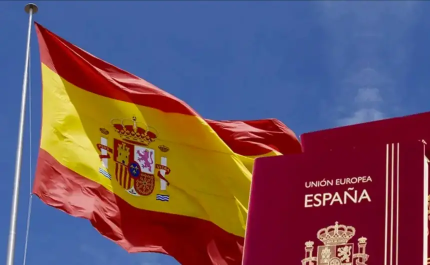 إسبانيا تفتح أبواب "التسوية الكبرى".. تفاصيل الشروط الواجب توفرها في الراغبين في الحصول على أوراق الإقامة
