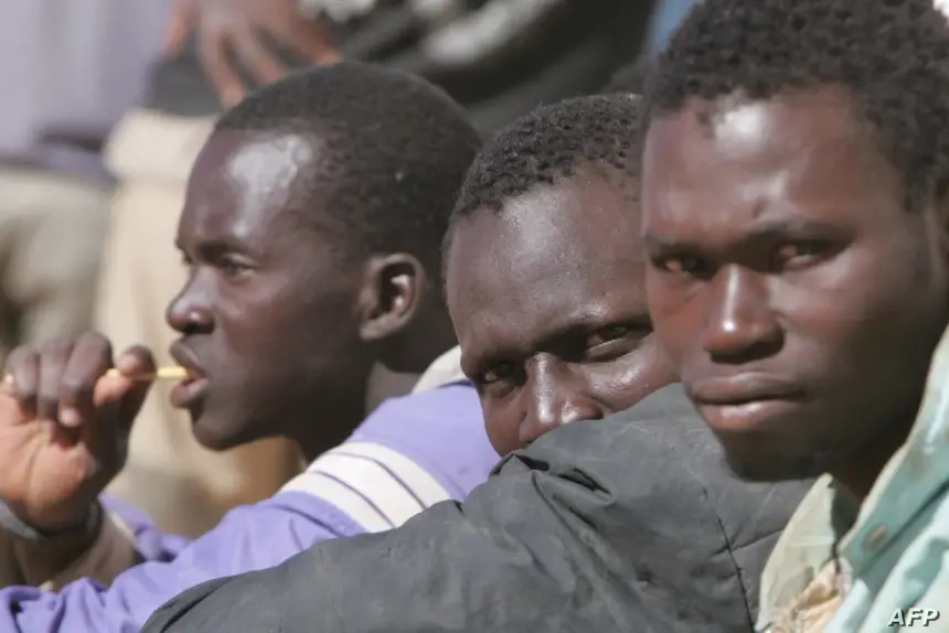 ثلاثة أشهر حبسًا وغرامة مالية في حق شرطي متورط في نقل مهاجرين غير نظاميين