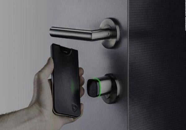 المفتاح الذكي باستخدام هاتفك الخاص