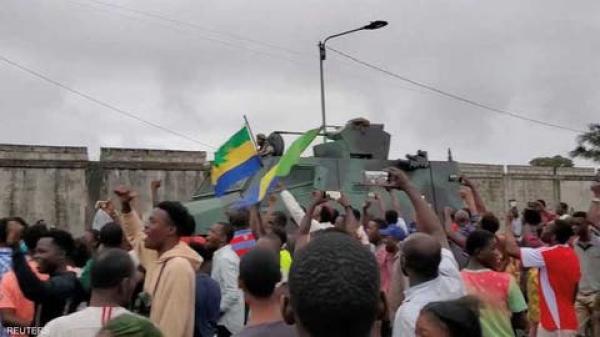 الوردي لـ"أخبارنا": توالي الانقلابات بإفريقيا يُقوّض الديمقراطية.. والمغرب لا يرعى الانشقاقات