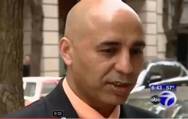 فندق أمريكي يُجبر نادلا مغربيا على تغيير اسمه 