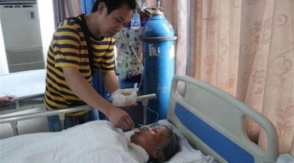 صينية تسير 7 أميال إلى المستشفى رغم إصابتها الخطيرة