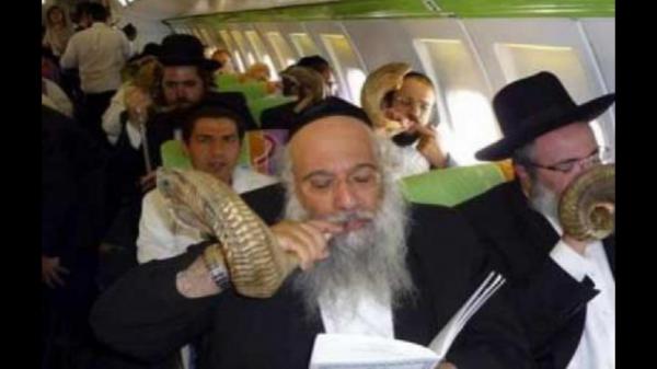 أعداد كبيرة من اليهود عبر العالم يحجون الى الصويرة للاحتفال بـ"هيلولة حاييم بينتو"