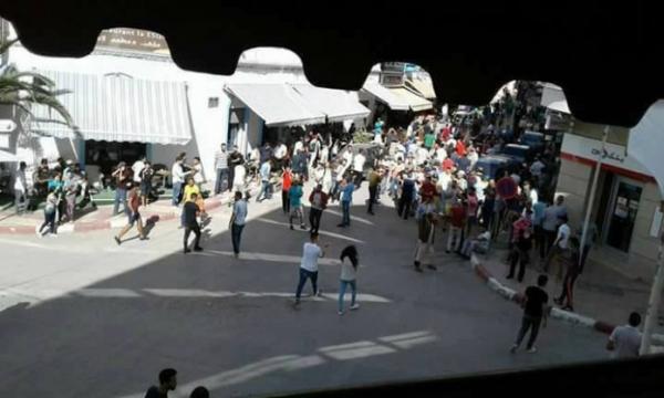 بالفيديو .. انطلاق مسيرات متفرقة بالحسيمة