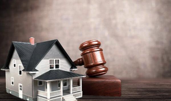 نصبا على ضحاياهما في 10 مليارات سنتيم.. ابتدائية مراكش تصدر حكمها في حق مدير شركة عقارية وموثق