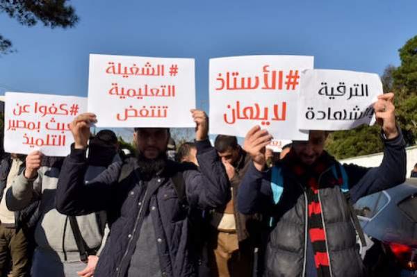 نقابيون: الإقتطاعات من أجور المضربين "سرقة"