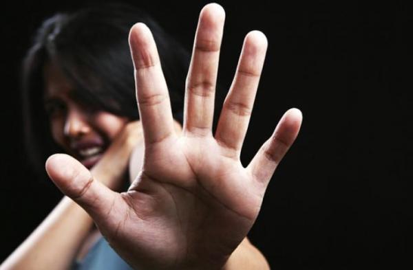 أب عمره 78 سنة يغتصب ابنته البالغة من 13 سنة ضواحي تطوان..تفاصيل صادمة