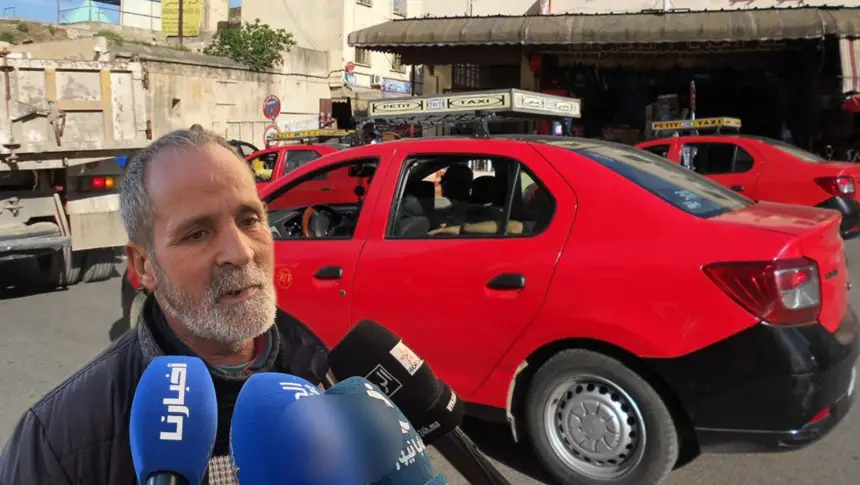 ضربوه بالسودانية.. سائق سيارة أجرة بفاس يروي بحرقة تفاصيل الاعتداء عليه وسرقة سيارته