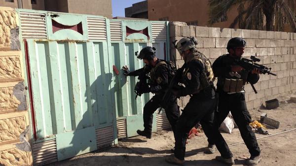 مسلحون ينتمون إلى داعش يقتحمون جامعة الأنبار ويحتجزون طلبة رهائن