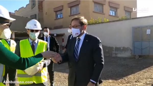 القائم بأعمال السفارة الأمريكية بالمغرب في زيارة لورش معهد التكوين بوجدة