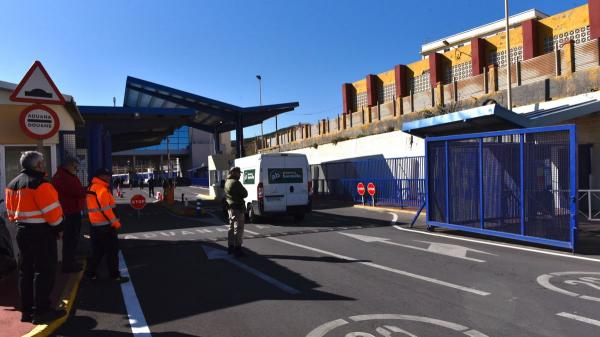 عودة وشيكة لحركة البضائع بمعبري سبتة ومليلية وهذا ما قامت به سلطات البلدين