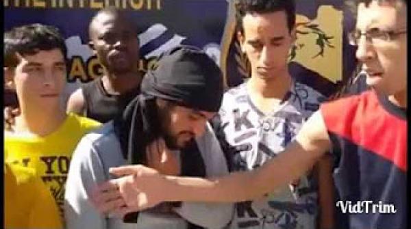 مغاربة بليبيا يوجهون رسالة مبكية للملك ويستنجدون به لارجاعهم