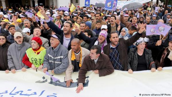 المغرب على أبواب إضراب عام احتجاجا على سياسة بنكيران