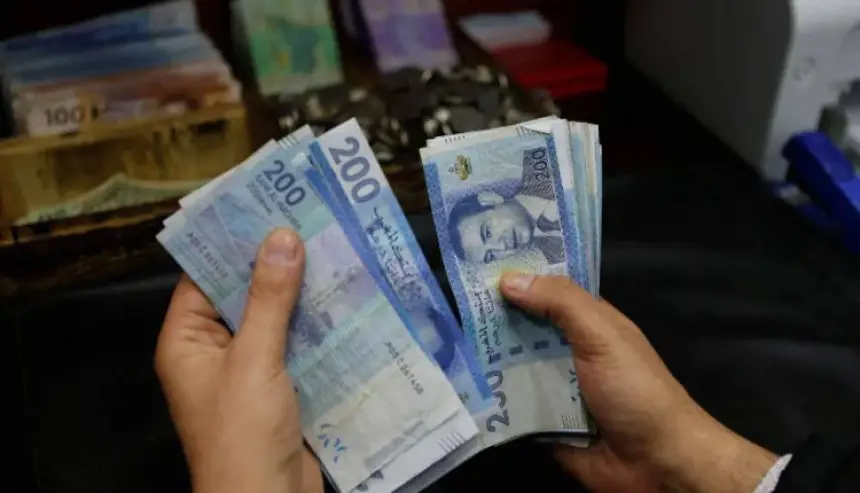 حكومة أخنوش تفي بالتزاماتها وتقر الزيادة الثانية في الحد الأدنى للأجر في السميك