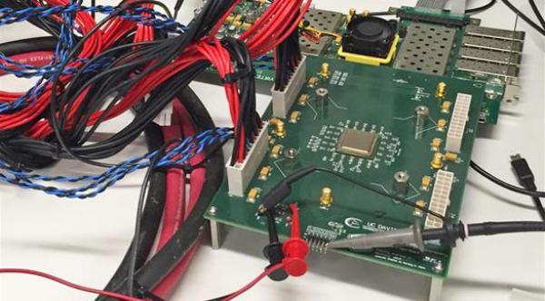 إطلاق رقاقة إلكترونية تحتوي على 1000 معالج