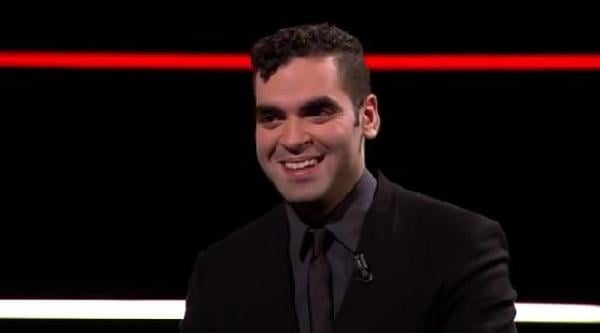 بالفيديو :  مغربي يفوز بجائزة أذكى رجل في العالم