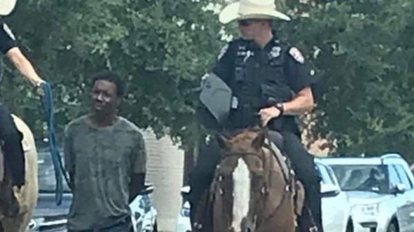 شرطة ولاية تكساس تعتذر عن "جر" رجل أسود بحبل بعد اعتقاله
