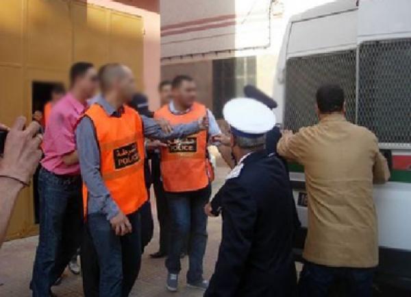 مفتش شرطة في حالة سكر يصدم بسيارته ثلاث سيارات و يلوذ بالفرار