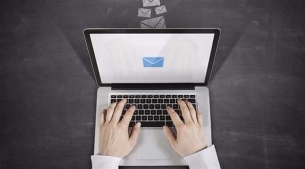 كيف تنشئ توقيع بريد إلكتروني احترافي