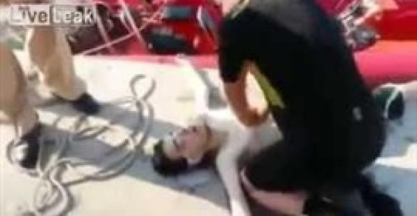 بالفيديو.. لحظة عودة الروح إلى شاب غارق توقف قلبه