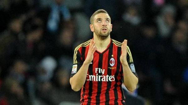 لاعب إيطالي يفجر قنبلة بخصوص تاعرابت : إدمانه الخمر هو سبب عدم شراء ميلان لعقده