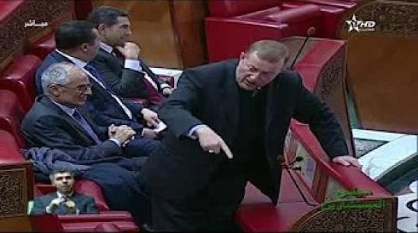 جواب بوليف حول تجديد سيارات تعليم السياقة