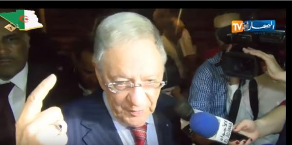 سياسي جزائري يشبه الوضع الحالي للمغرب بسوريا وليبيا