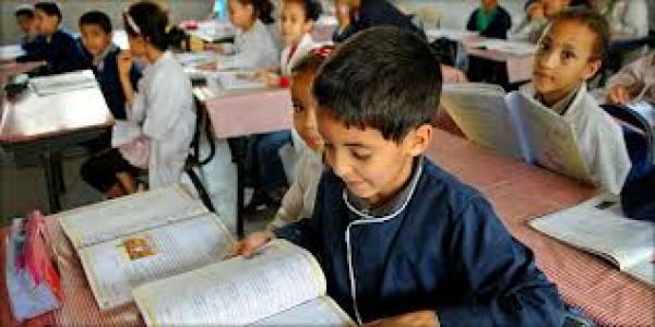 وزارة التربية الوطنية تقرر قطع الماء والكهرباء على المؤسسات التعليمية في العطلة الصيفية