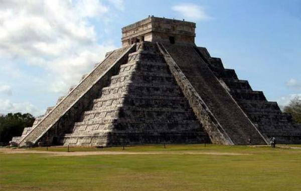 العثورعلى مبان شبيهة بالأهرامات في غابة بجنوب شرق المكسيك