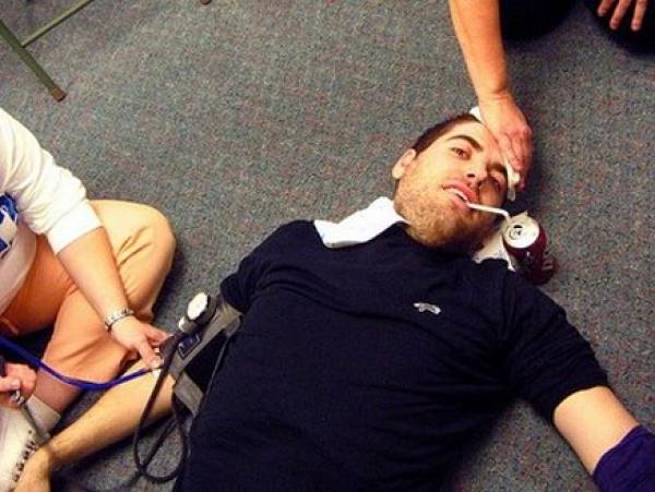 ازدياد أعداد الشباب المصابين بـ"الجلطات"