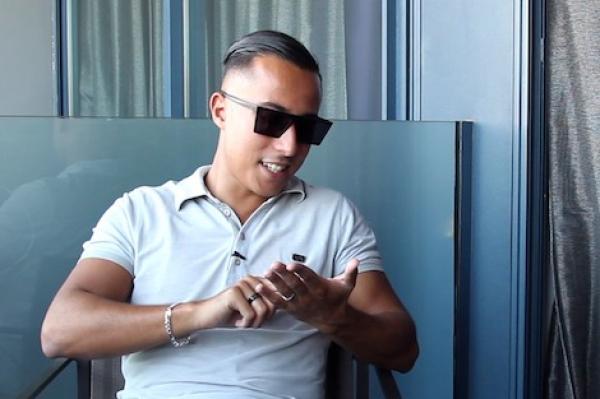 أسعار السهرات التي يحييها أيمن السرحاني في الملاهي الليلية تقفز إلى مستويات قياسية جديدة