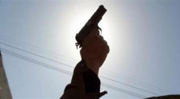 صادفته في قطار يشاهد فيديو.. فاشتكته للشرطة بتهمة العنف