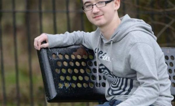 مراهق يقتل الأجنة في بطون الحوامل