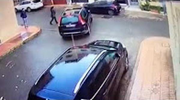 سرقة طالبة تحت تهديد السلاح بسيدى معروف .البيضاء