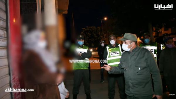 في عز الجائحة.. طرد سيدة من منزلها بسطات ورئيس دائرة يتدخل في موقف إنساني