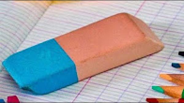 هل تساءلتم يوما ما هو دور الجزء الأزرق من الممحاة.. لن تصدق !