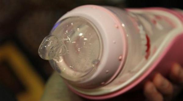 زجاجة أطفال ذكية لتجربة حليب صحية