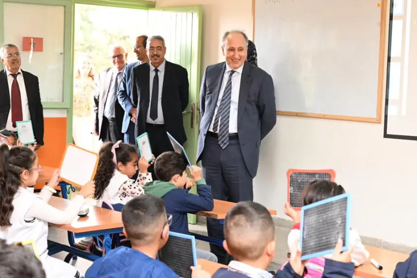 وزارة التربية الوطنية تمنح جوائز مالية تصل إلى 5 ملايين سنتيم لأفضل أساتذة المغرب