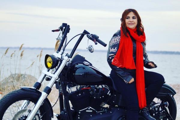 بالفيديو: الأيقونة "سعيدة فكري" تعتلي "الطوندونس" المغربي بعمل مشترك مع الرابور "الحر"