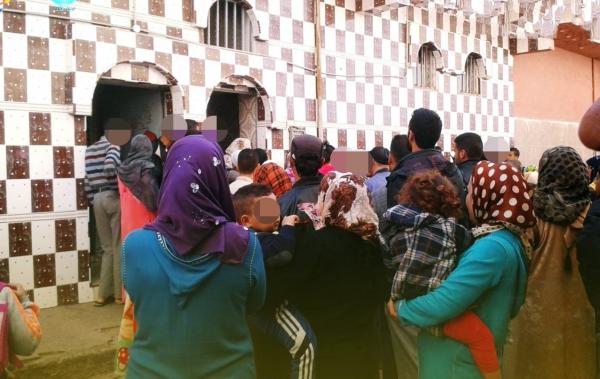 خطير: "حجيج" من المواطنين يتوافدون على "حمامات" الصخيرات من مدن "مجاورة" وسط "مخاوف" من انتشار الفيروس